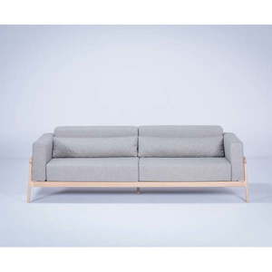 Szara sofa z konstrukcją z litego drewna dębowego Gazzda Fawn Plus, 240 cm obraz