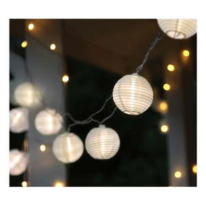 Biała girlanda świetlna LED z lampionami odpowiednia na zewnątrz Star Trading Festival, dł. 4, 5 m obraz