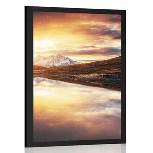 Plakat cudowny zachód słońca w górach obraz