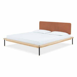 Brązowe/naturalne łóżko dwuosobowe z litego drewna dębowego ze stelażem 180x200 cm Fina – Gazzda obraz