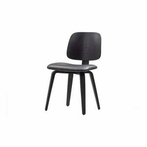 Czarne krzesło Classis – vtwonen obraz