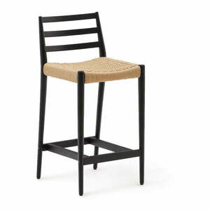 Czarny/w naturalnym kolorze hoker z litego drewna dębowego (wysokość siedziska 70 cm) Analy – Kave Home obraz