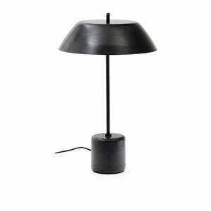 Czarna marmurowa lampa stołowa z metalowym kloszem (wysokość 58 cm) Sayra – Kave Home obraz