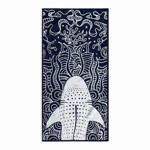 Ciemnoniebieski ręcznik plażowy 90x180 cm Shark – DecoKing obraz