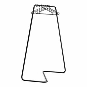 Czarny stalowy stojak na ubrania 118x160x57 cm Hang-On – Spinder Design obraz