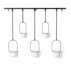 Plastikowe doniczki obraz